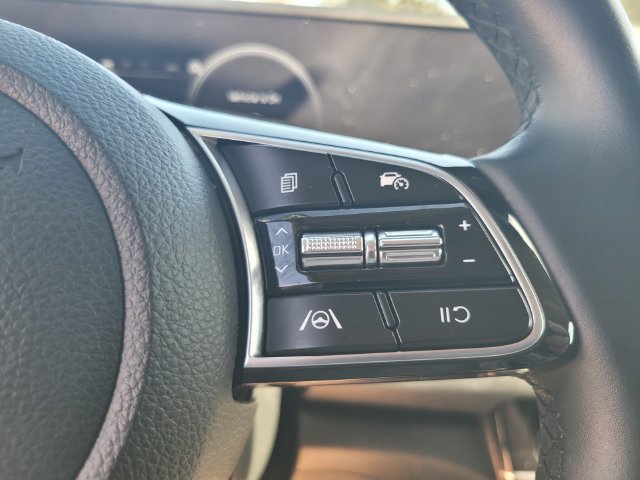 Used 2025 Kia Seltos EX w/ EX Sunroof Package AWD/4WD image 26