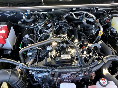 Used 2025 Toyota 4Runner TRD Off-Road Premium image 31