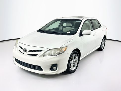 Used 2012 Toyota Corolla LE w/ Premium Pkg FWD image 3