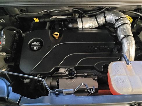 Used 2019 Buick Encore Essence w/ Safety Package II FWD image 30