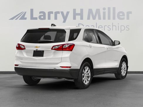 Used 2018 Chevrolet Equinox LT FWD image 4