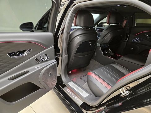 Certified 2024 Bentley Flying Spur W12 image 20
