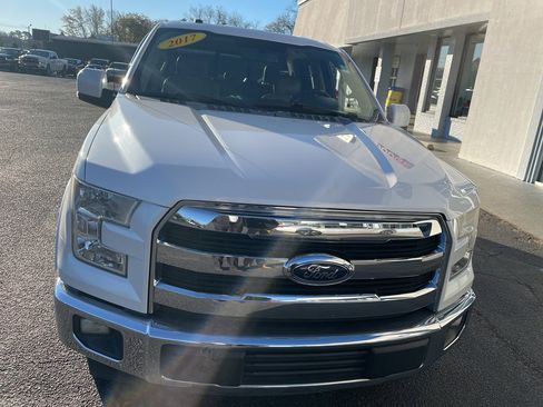 Used 2017 Ford F150 Lariat w/ Equipment Group 501A Mid image 3