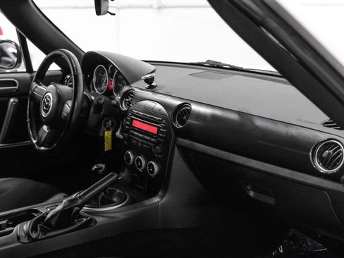 Used 2013 MAZDA MX-5 Miata Sport RWD image 14