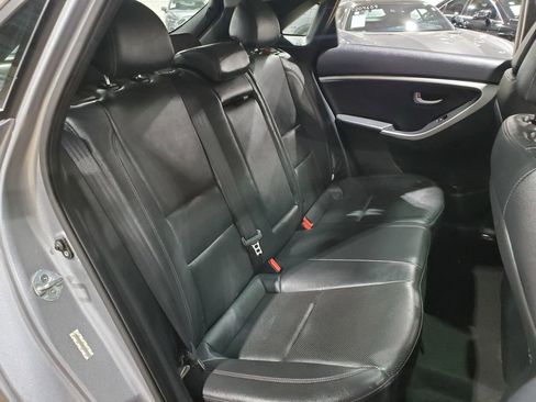 Used 2014 Hyundai Elantra GT w/ Option Group 03 image 19