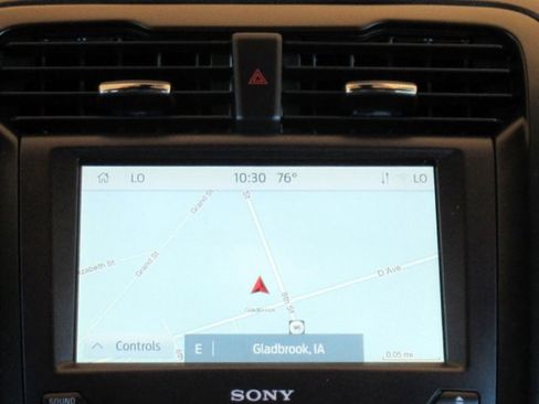 Used 2020 Ford Fusion Titanium image 25