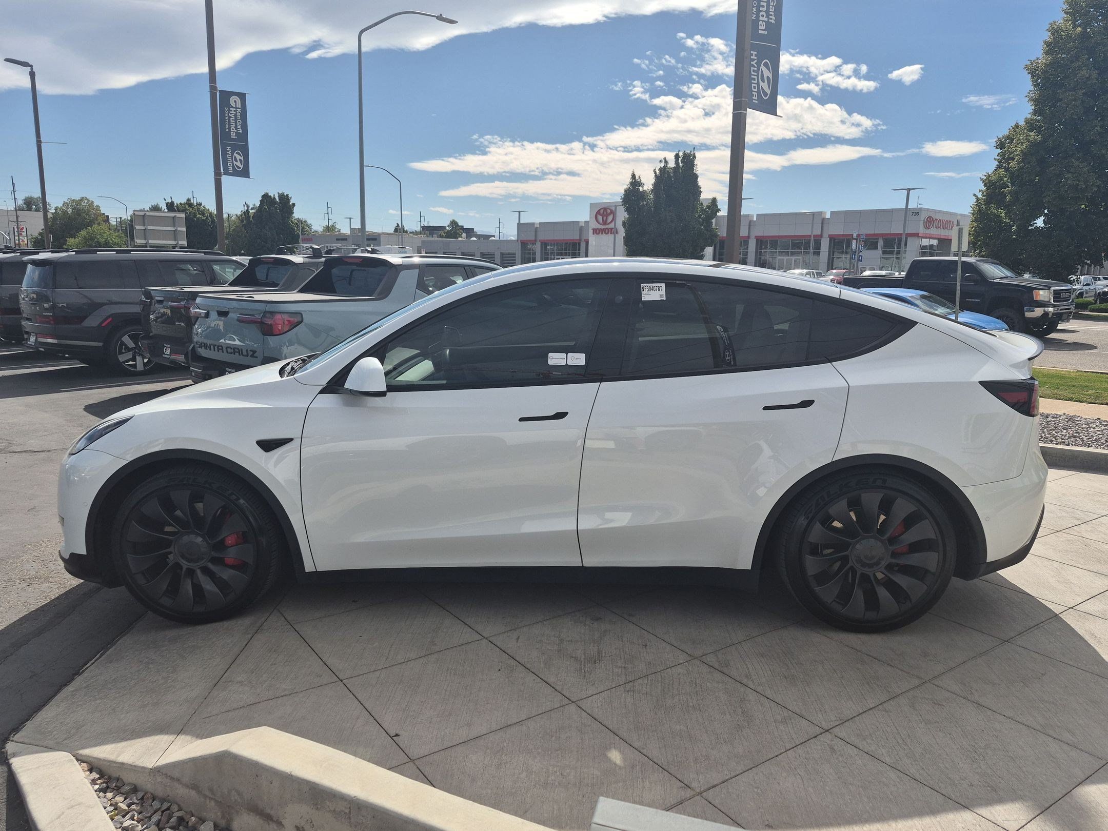 Used 2022 Tesla Model Y Performance AWD/4WD image 8