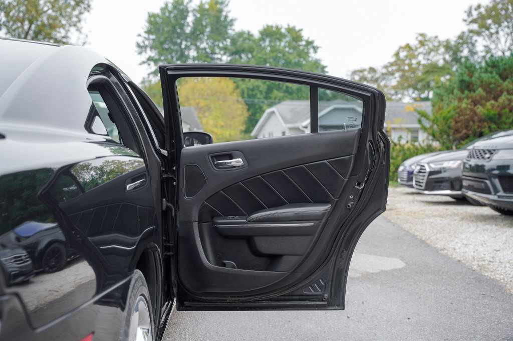 Used 2011 Dodge Charger R/T RWD image 40