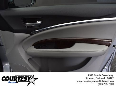 Used 2017 Acura MDX SH-AWD image 31