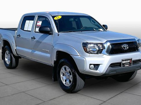 Used 2012 Toyota Tacoma 4x4 Double Cab w/ TRD Off-Road Pkg image 2