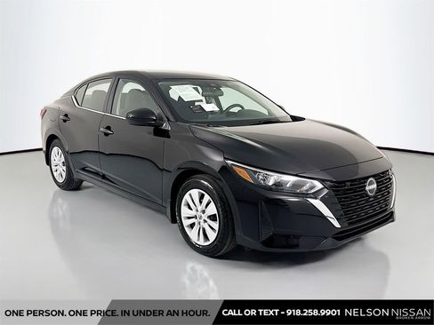 Certified 2025 Nissan Sentra S image 3