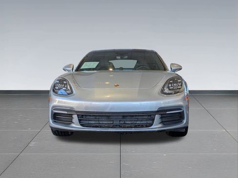 Used 2017 Porsche Panamera 4 image 9