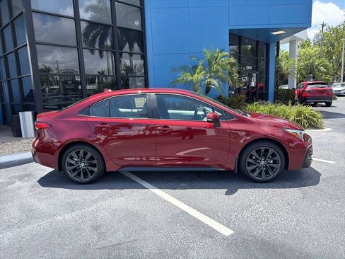 Used 2026 Toyota Corolla SE FWD image 9