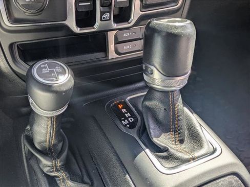 Used 2021 Jeep Wrangler Unlimited Sahara image 12