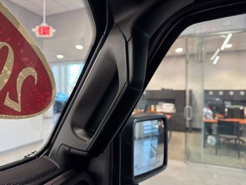 Used 2020 Jeep Wrangler Unlimited Sport S image 34