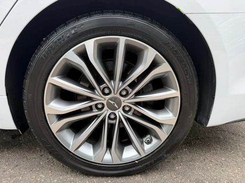 Used 2017 Genesis G80 3.8 RWD image 37