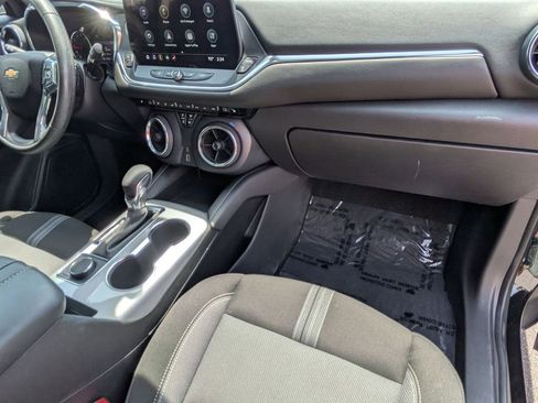 Used 2025 Chevrolet Blazer LT FWD image 30