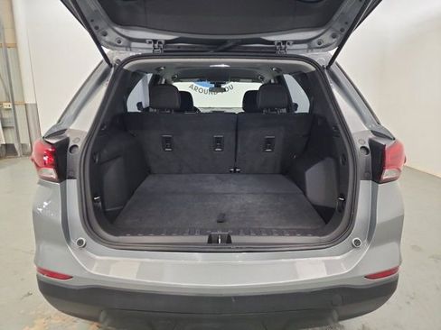 Used 2023 Chevrolet Equinox LS w/ Sport Edition image 9