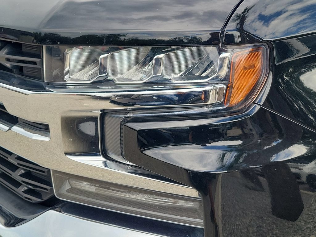 Used 2020 Chevrolet Silverado 1500 LT w/ All-Star Edition RWD image 5