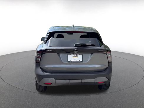 Used 2025 Nissan Kicks SV FWD image 9