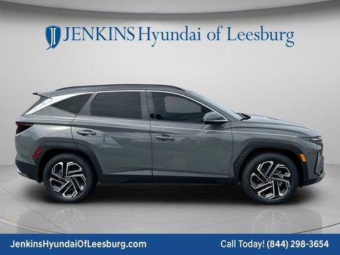 New 2026 Hyundai Tucson Limited FWD image 3