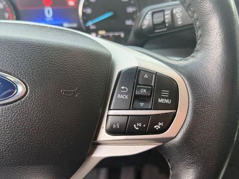 Certified 2022 Ford Explorer XLT AWD/4WD image 32
