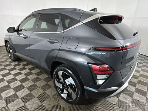 Used 2024 Hyundai Kona Limited FWD image 4