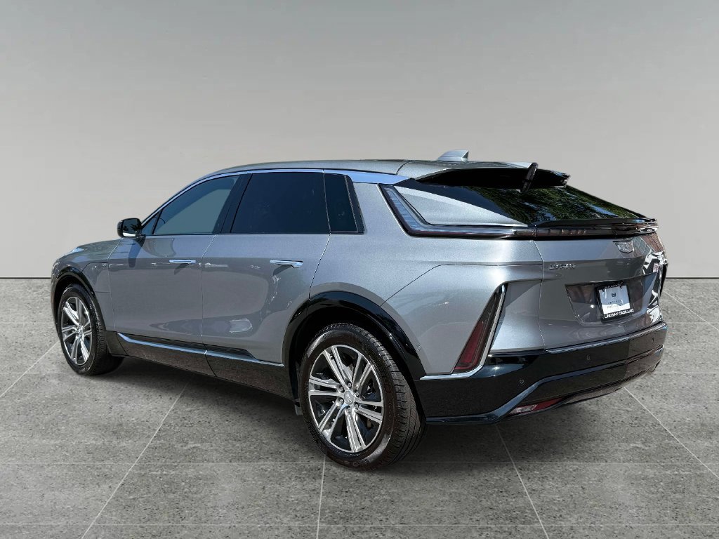 Certified 2024 Cadillac Lyriq Luxury AWD/4WD image 12