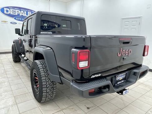 Used 2022 Jeep Gladiator Sport image 17