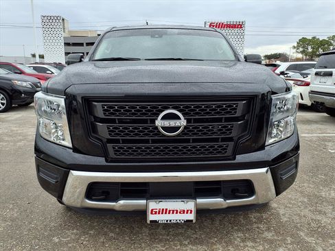 Used 2023 Nissan Titan SV image 18