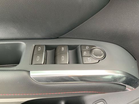 New 2026 Chevrolet Traverse RS w/ LPO, Floor Liner Package FWD image 20
