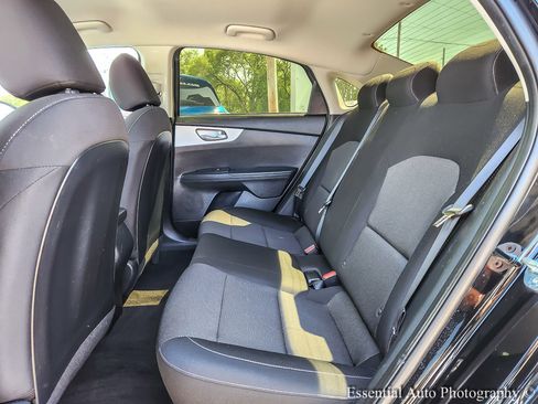 Used 2024 Kia Forte LX FWD image 11