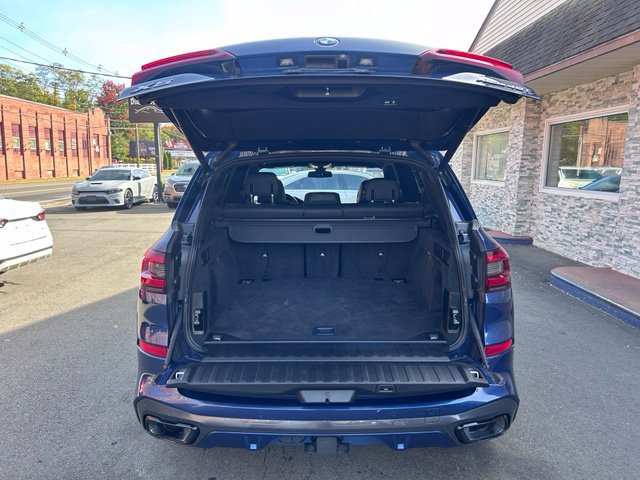 Used 2021 BMW X5 xDrive40i w/ M Sport Package AWD/4WD image 17