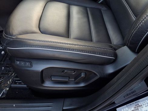 Used 2025 MAZDA CX-5 AWD 2.5 S w/ Preferred Package image 16