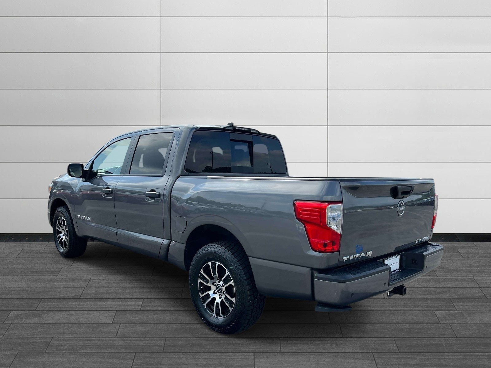 Used 2024 Nissan Titan SV w/ Accessory Utility Package AWD/4WD image 5