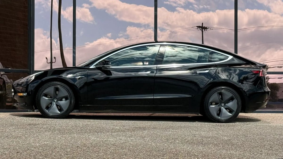 Used 2019 Tesla Model 3 Standard Range Plus RWD image 5