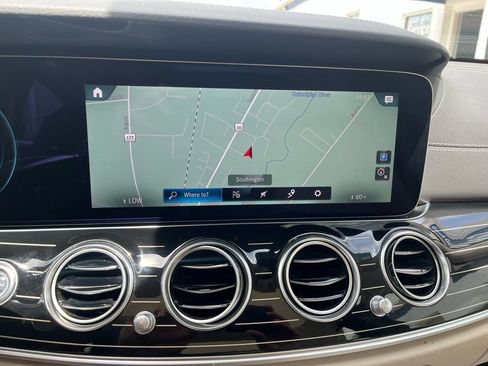 Used 2021 Mercedes-Benz E 350 4MATIC Sedan image 8