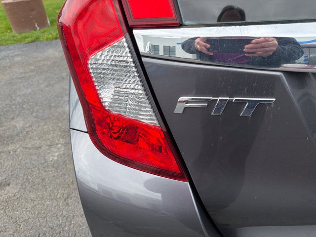 Used 2018 Honda Fit EX image 4