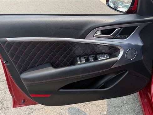 Used 2021 Genesis G70 3.3T w/ Sport Package RWD image 9