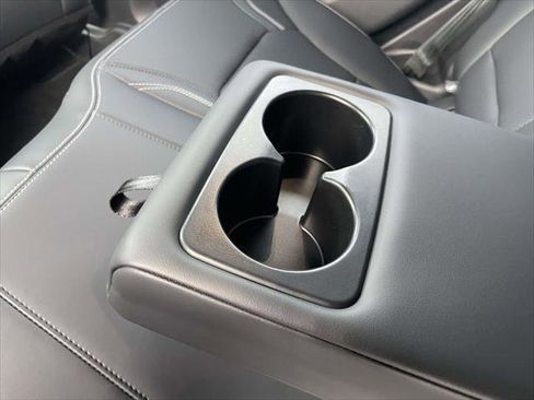 Used 2025 Ford Mustang Mach-E Premium image 12