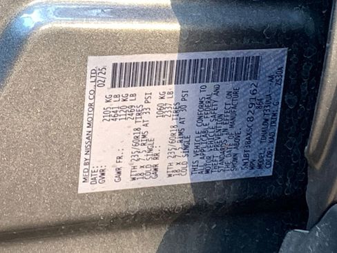 Used 2025 Nissan Rogue SV image 10