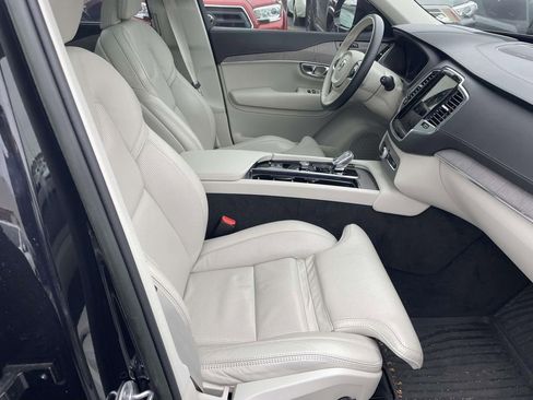 Used 2023 Volvo XC90 B6 Ultimate image 45