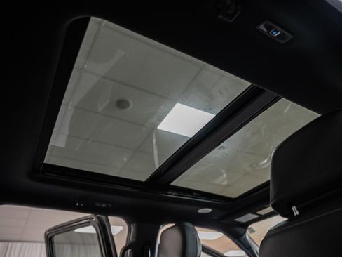 Certified 2022 Ford F150 Lariat w/ Equipment Group 502A High image 42