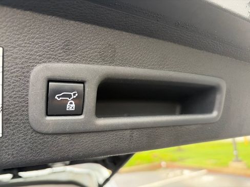 Used 2023 Toyota Sienna XLE FWD image 24