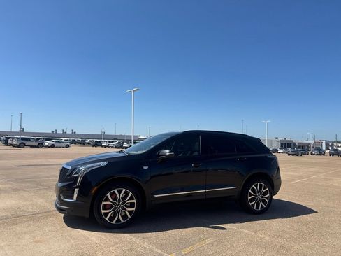 Used 2022 Cadillac XT5 Sportv w/ Platinum Package AWD/4WD image 11
