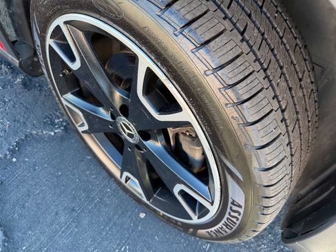 Used 2019 Mercedes-Benz GLA 250 image 14