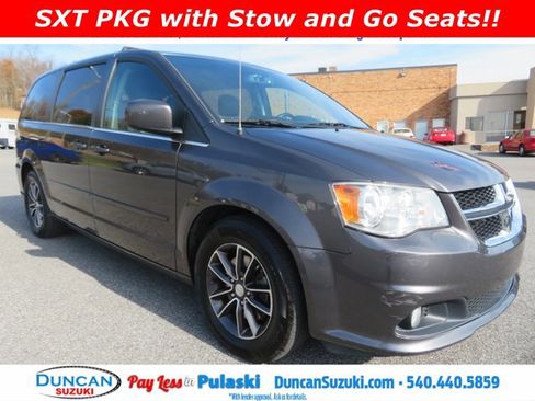 Used 2017 Dodge Grand Caravan SXT image 1