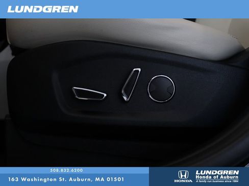 Used 2018 Ford Edge Titanium w/ Equipment Group 302A image 12