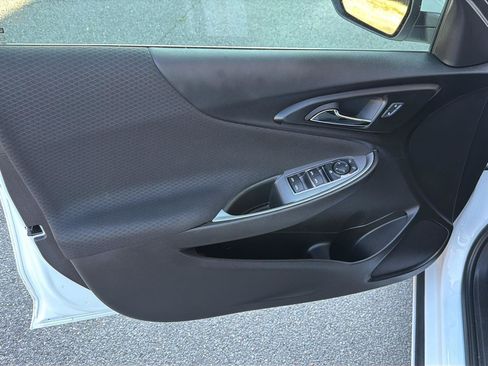 Used 2024 Chevrolet Malibu LT FWD image 16