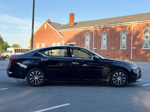 Used 2020 Nissan Altima 2.5 S FWD image 7